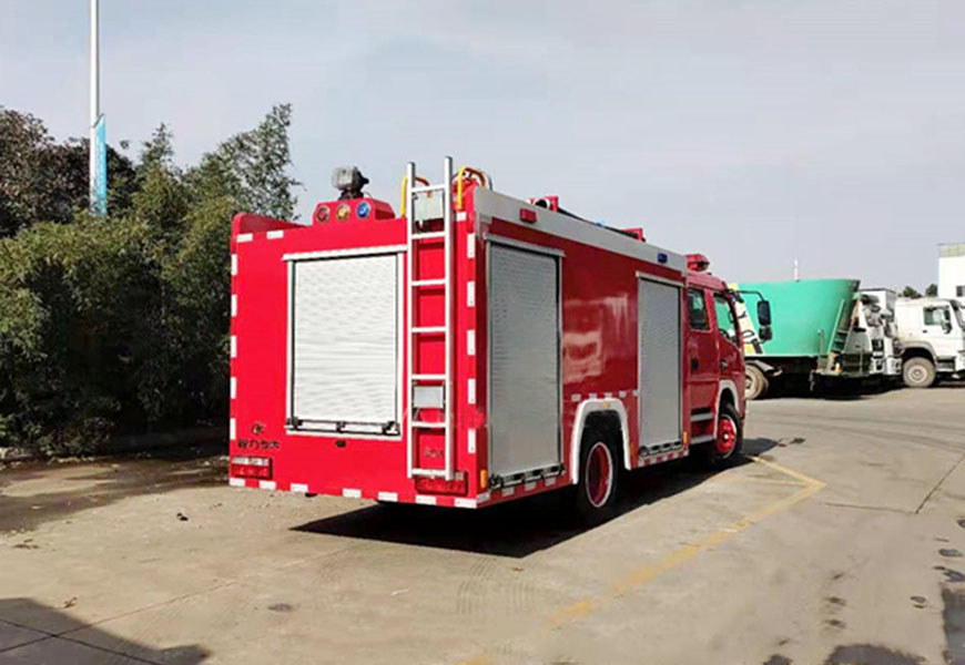 國六3.5噸東風凱普特水罐消防車