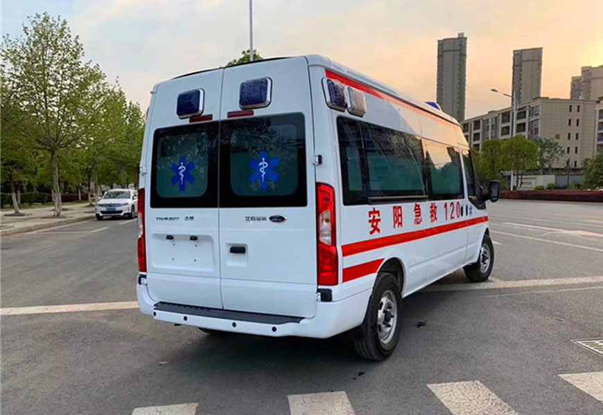 國六福特V348長軸中頂救護車