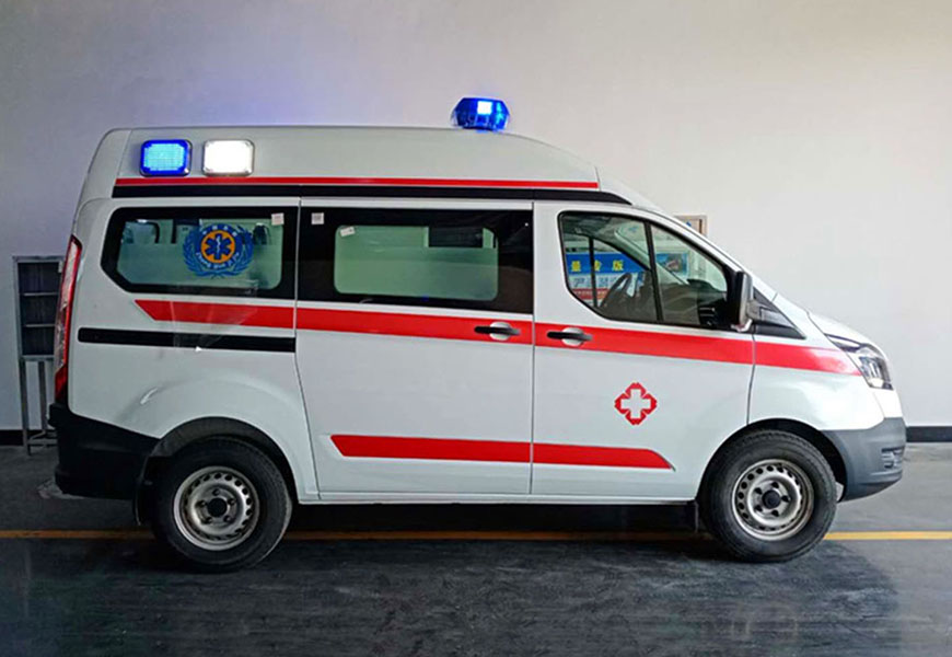 國六福特V362短軸中頂救護車（柴油版）