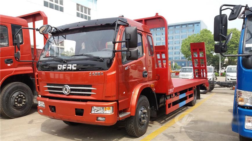 東風福瑞卡藍牌平板車運輸車